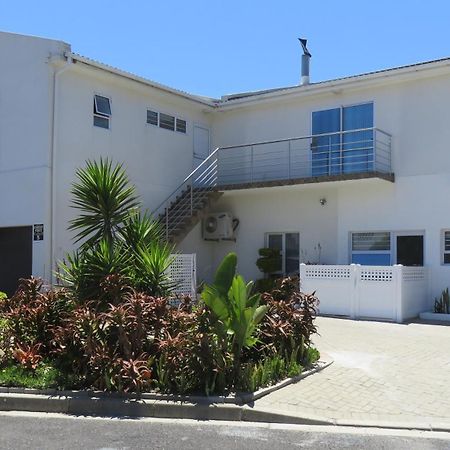 Pro Moni'S Guesthouse Muizenberg Eksteriør bilde